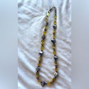 Vintage necklace with mother of pearl and beads